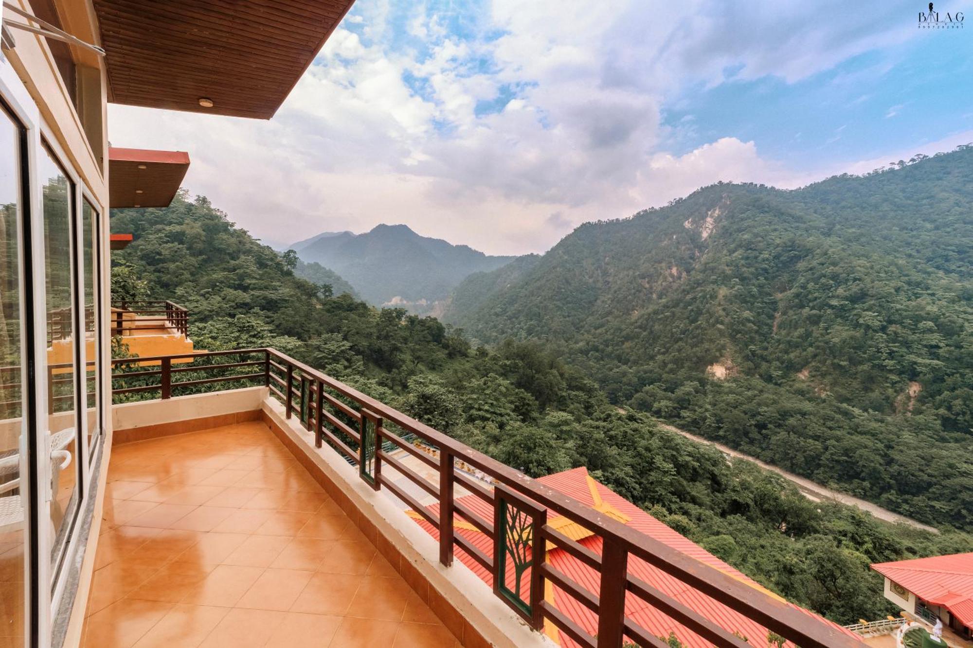 Veda5 Ayurveda & Yoga Retreat Hotel Rishikesh Ngoại thất bức ảnh