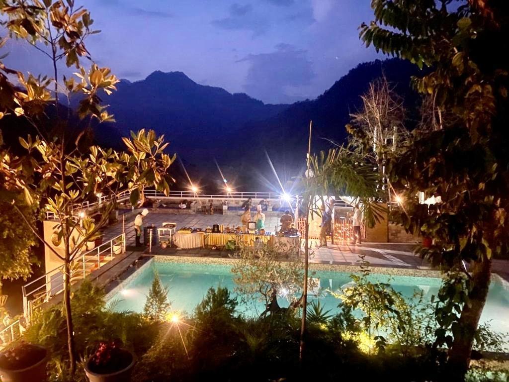 Veda5 Ayurveda & Yoga Retreat Hotel Rishikesh Ngoại thất bức ảnh