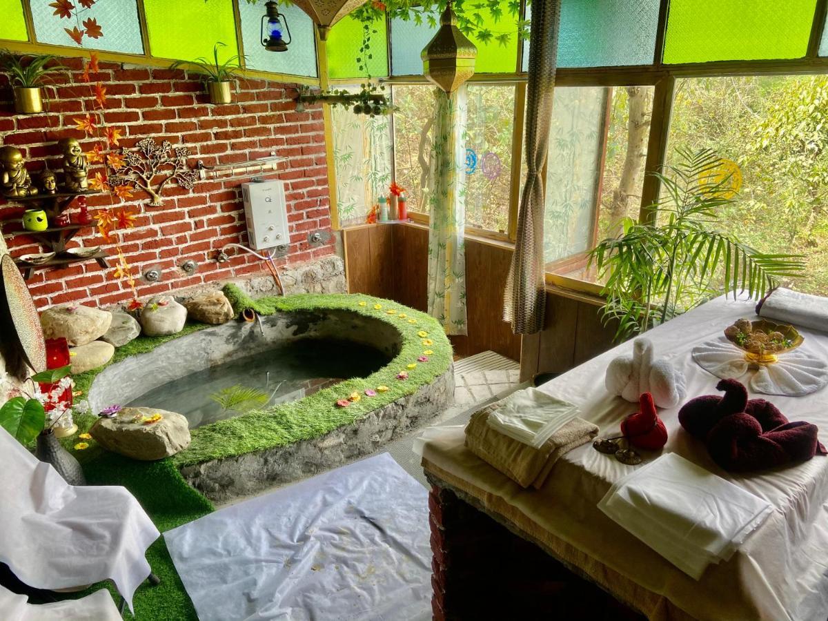 Veda5 Ayurveda & Yoga Retreat Hotel Rishikesh Ngoại thất bức ảnh